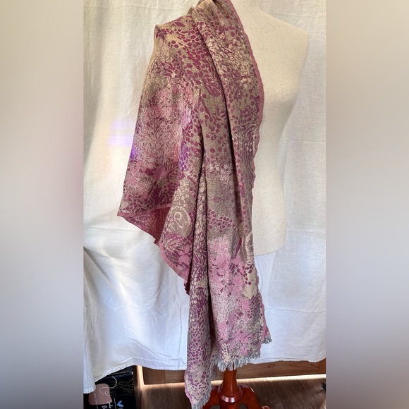 Petrusse Pure Wool Mauve and Pink French Scarf 80x28” - Picture 2 of 11
